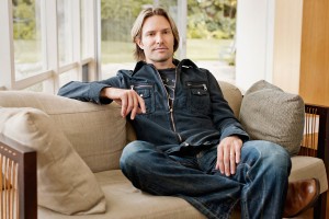 Eric Whitacre, press photo 2010, courtesy http://ericwhitacre.com.
