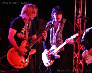 Tom K with guitarist