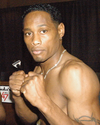 The Contender Season 2 champion Grady Brewer has faced several top prospects in his career, including Demetrius Andrade and Erislandy Lara, and also owns two recent wins against undefeated fighters.