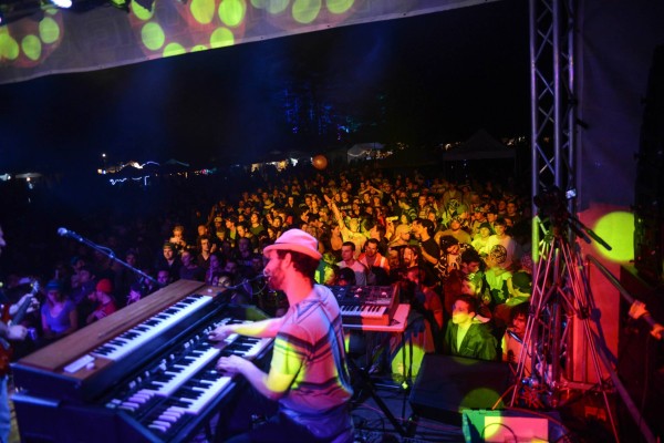 Eli Winderman of Dopapod laying it down on the main stage in '13