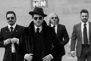 Rival Sons on their way to open for Aerosmith in Sweden, photo by Grimgoth, grimgoth.blogg.se