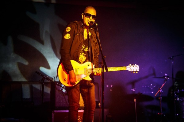 KAV with special mention of Gibson and Gibson Guitar UK