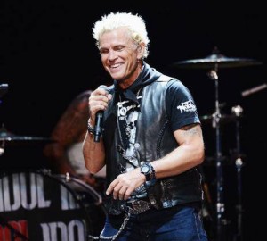 The famous Idol whiplash smile