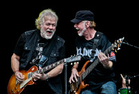 Rock Legend Randy Bachman Looks Back on Iconic Career with <i>Every Song Tells A Story</i> Live CD/DVD Set