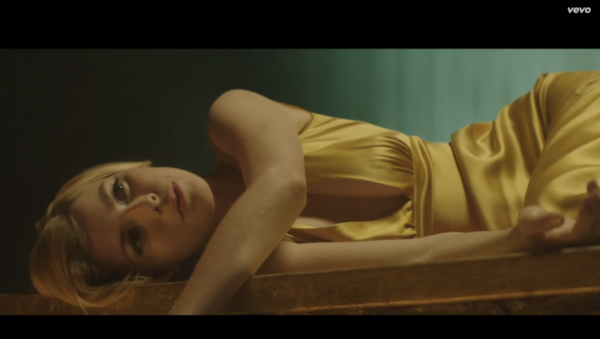 Still from the "I'll Be There" video